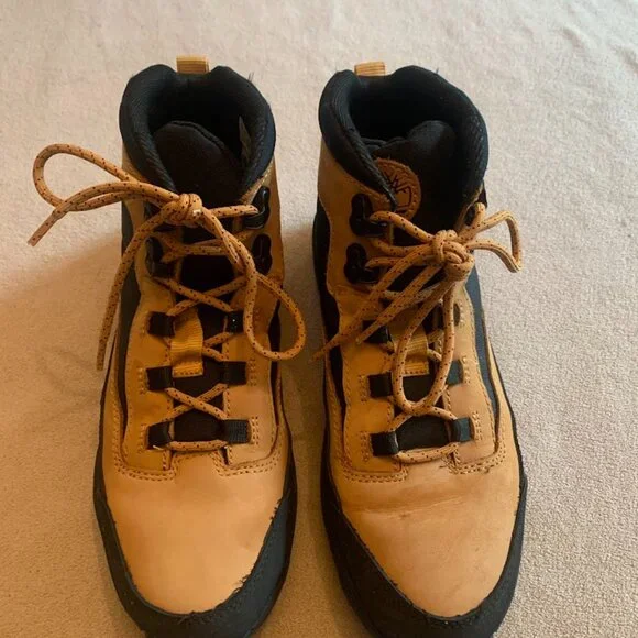 Timberland Kids Converge Hiking Boots - EUC - Size 6 - Picture 5 of 7
